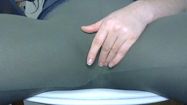 Squirtlady38 online show from 11/09/25, 12:42