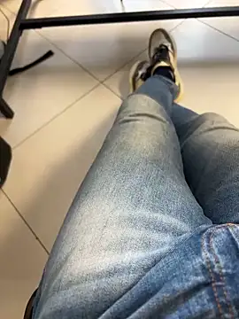 Snapshot of buodiculo chatting on 02/10/25, 03:21 buodiculo online show from 02/10/25, 03:21