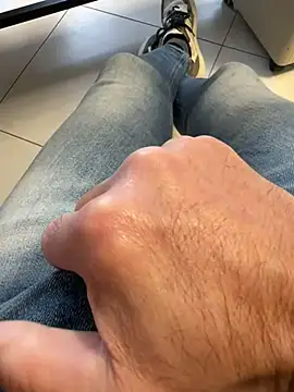 Snapshot of buodiculo chatting on 02/11/25, 07:23 buodiculo online show from 02/11/25, 07:23