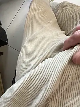 Snapshot of buodiculo chatting on 02/25/25, 09:31 buodiculo online show from 02/25/25, 09:31