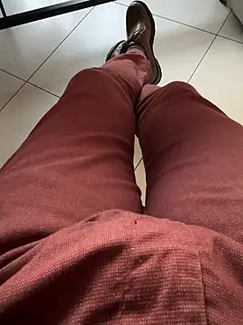 Snapshot of buodiculo chatting on 02/27/25, 04:53 buodiculo online show from 02/27/25, 04:53