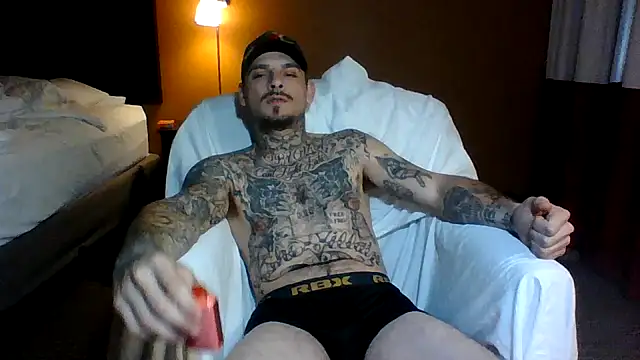 Snapshot of DADDY_KANE8--- chatting on 12/29/24, 09:09 DADDY KANE8--- online show from 12/29/24, 09:09