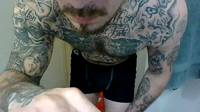 Snapshot of DADDY_KANE8--- chatting on 01/02/25, 10:26 DADDY KANE8--- online show from 01/02/25, 10:26