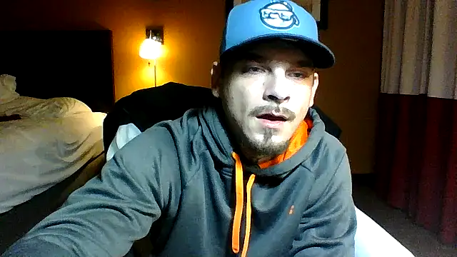 Snapshot of DADDY_KANE8--- chatting on 01/03/25, 11:35 DADDY KANE8--- online show from 01/03/25, 11:35