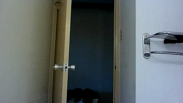 Snapshot of DADDY_KANE8--- chatting on 01/09/25, 04:17 DADDY KANE8--- online show from 01/09/25, 04:17