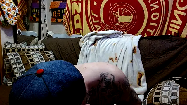 Snapshot of DADDY_KANE8--- chatting on 02/03/25, 07:51 DADDY KANE8--- online show from 02/03/25, 07:51