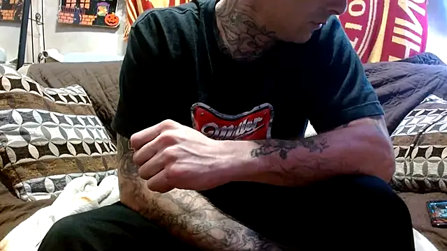 Snapshot of DADDY_KANE8--- chatting on 02/05/25, 04:27 DADDY KANE8--- online show from 02/05/25, 04:27