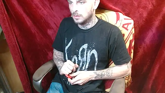 Snapshot of DADDY_KANE8--- chatting on 03/14/25, 03:04 DADDY KANE8--- online show from 03/14/25, 03:04