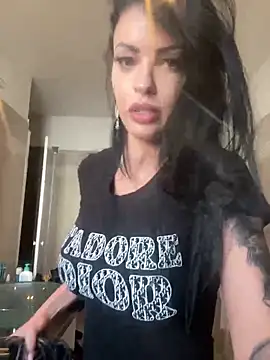 Helena Karel online show from 02/10/25, 12:18