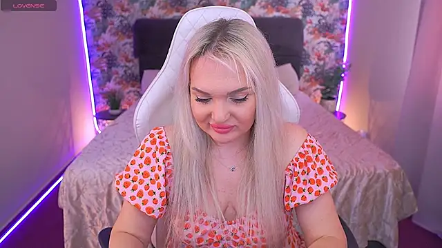 MissyMartinez online show from 04/08/26, 07:52