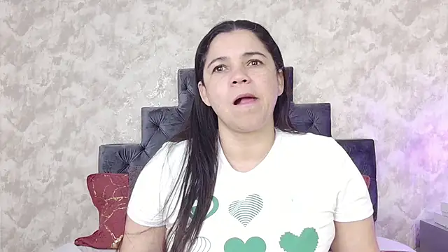 elizabeth coleman online show from 12/21/25, 04:03