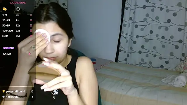 mia  lopez  online show from 12/29/24, 04:48