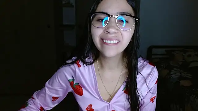 Snapshot of mia__lopez_ chatting on 05/05/26, 01:13 mia lopez online show from 05/05/26, 01:13
