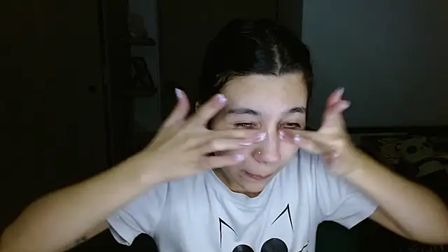 Snapshot of mia__lopez_ chatting on 05/17/26, 04:54 mia lopez online show from 05/17/26, 04:54