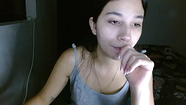 Snapshot of mia__lopez_ chatting on 06/03/26, 02:47 mia lopez online show from 06/03/26, 02:47