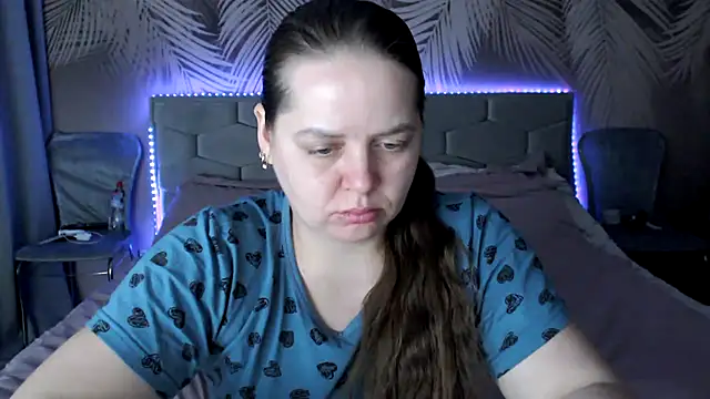 uliastar online show from 02/23/26, 07:17