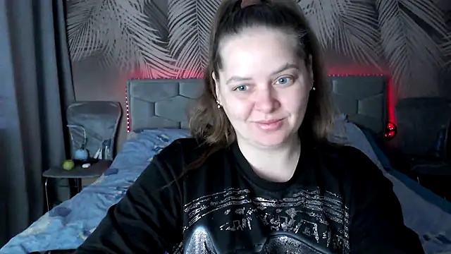 uliastar online show from 04/17/26, 06:27