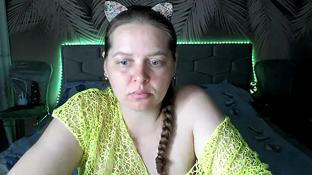 uliastar online show from 07/21/26, 06:49