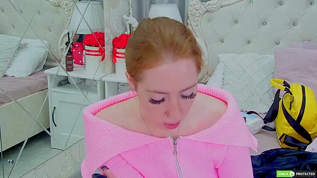 TinaBrook online show from 10/01/25, 03:45