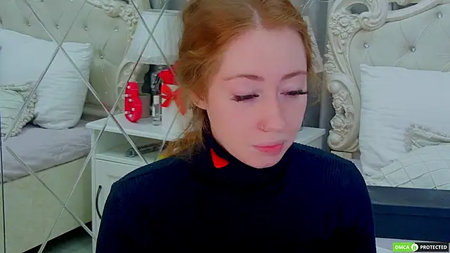 TinaBrook online show from 12/04/25, 03:38