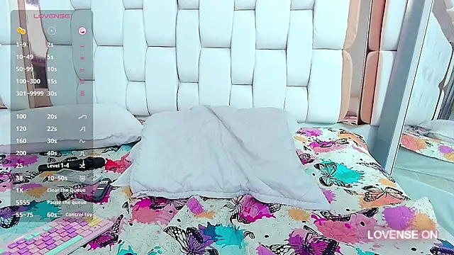 kinkylittlegirll online show from 01/29/25, 09:23