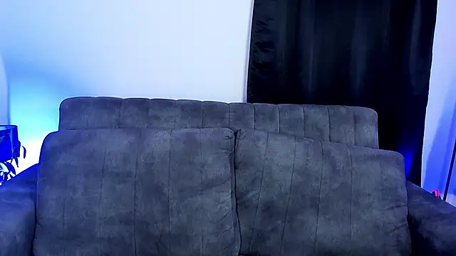 Stormi Canniggia online show from 03/19/25, 08:23