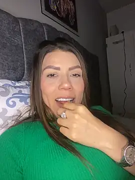 martina contreras online show from 11/23/25, 01:05