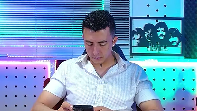 Snapshot of Darko0717 chatting on 07/01/26, 01:56 Darko0717 online show from 07/01/26, 01:56