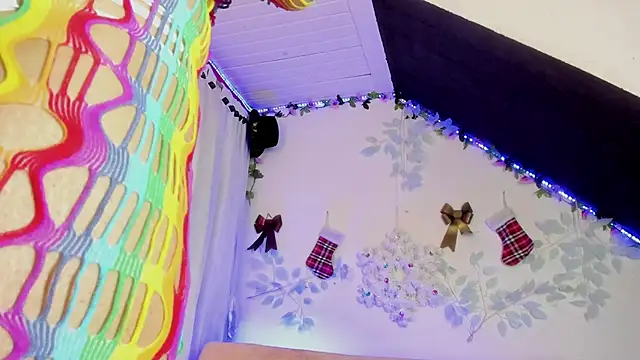 Cata green online show from 12/21/24, 12:09