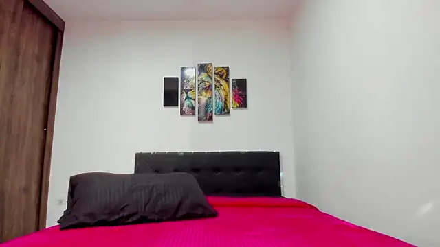 biiancaricoo01 online show from 09/16/25, 09:27