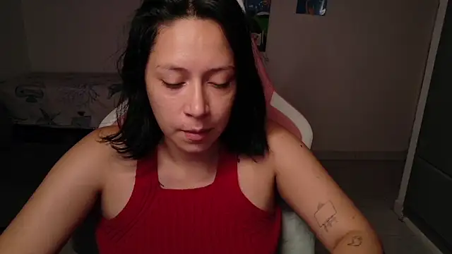 Snapshot of MommyMiaWs chatting on 06/05/26, 03:18 MommyMiaWs online show from 06/05/26, 03:18