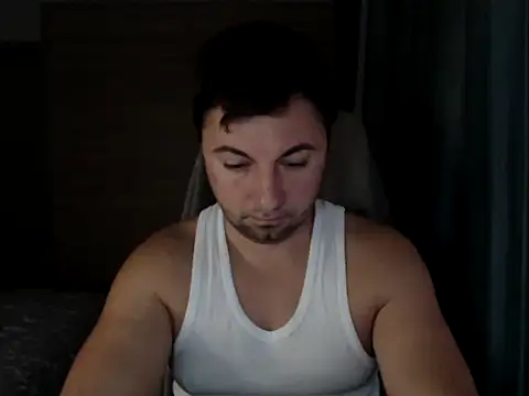 Snapshot of HankMalone chatting on 10/27/25, 03:32 HankMalone online show from 10/27/25, 03:32