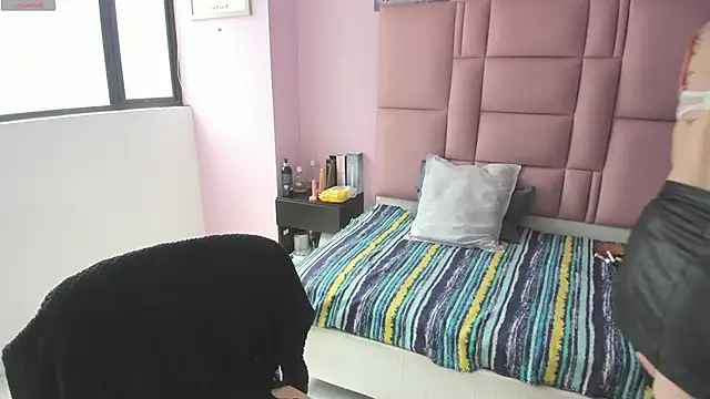 Snapshot of samanthaanderson_ chatting on 02/15/25, 04:23 samanthaanderson  online show from 02/15/25, 04:23