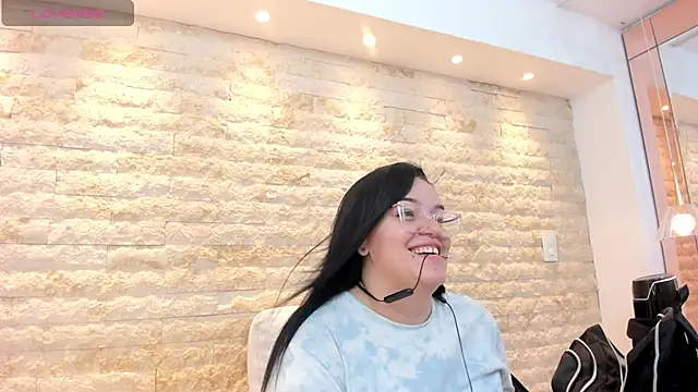 anette cooper online show from 12/04/25, 03:38