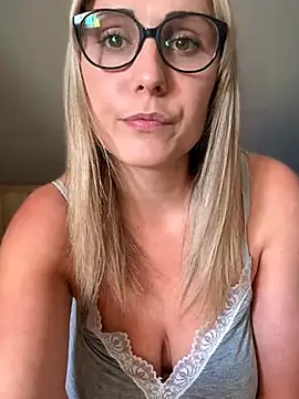 Leanymphoo online show from 03/27/26, 10:48