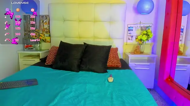 cinthya walker1 online show from 04/13/26, 02:22