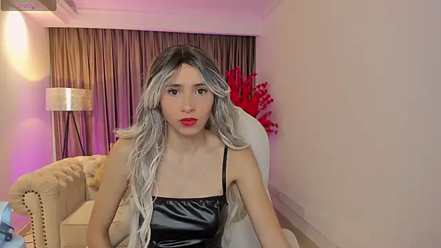 Snapshot of emilly_smith_1 chatting on 02/06/25, 03:06 emilly smith 1 online show from 02/06/25, 03:06