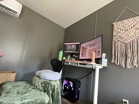 Snapshot of onlysage444 chatting on 09/12/25, 04:51 onlysage444 online show from 09/12/25, 04:51