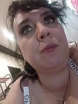 Snapshot of LeonaHarrison chatting on 10/19/25, 05:24 LeonaHarrison online show from 10/19/25, 05:24