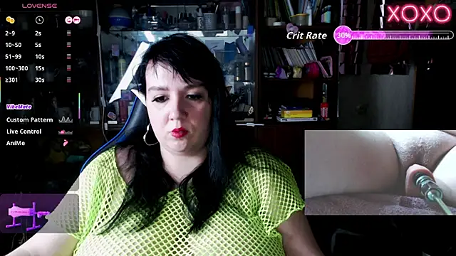 Snapshot of LeonaHarrison chatting on 11/03/25, 01:12 LeonaHarrison online show from 11/03/25, 01:12