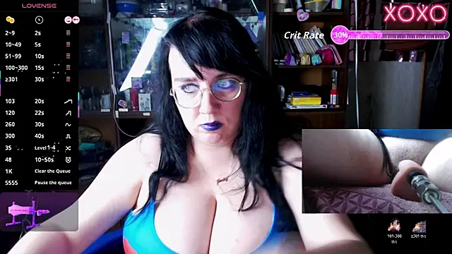 Snapshot of LeonaHarrison chatting on 11/29/25, 11:24 LeonaHarrison online show from 11/29/25, 11:24