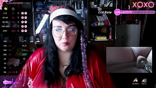 Snapshot of LeonaHarrison chatting on 12/20/25, 12:07 LeonaHarrison online show from 12/20/25, 12:07