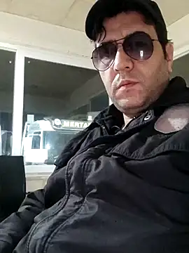 Snapshot of fraud705 chatting on 12/23/24, 01:08 fraud705 online show from 12/23/24, 01:08