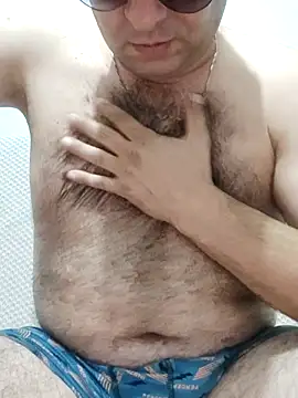 Snapshot of fraud705 chatting on 09/09/25, 04:28 fraud705 online show from 09/09/25, 04:28