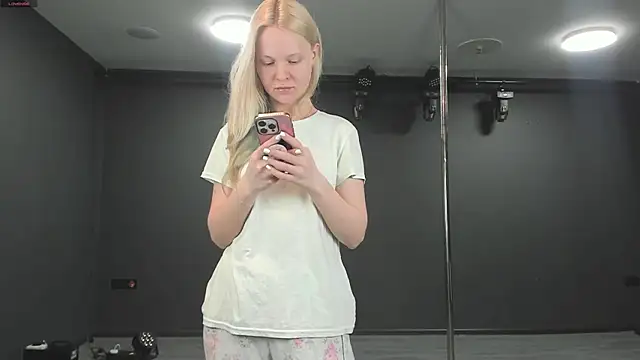 Masha 2002 online show from 05/24/26, 08:14