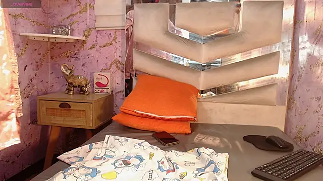 Snapshot of EBONNYGODDESXXX chatting on 02/25/25, 07:25 EBONNYGODDESXXX online show from 02/25/25, 07:25