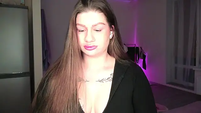 JuicyHelenX online show from 04/22/26, 07:37