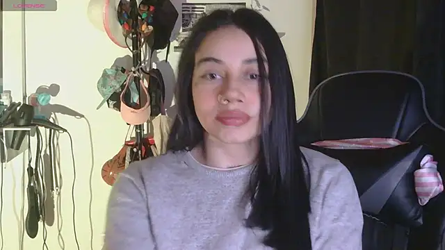 Snapshot of val_bardot chatting on 06/25/26, 06:07 val bardot online show from 06/25/26, 06:07