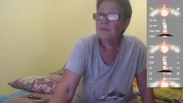 Snapshot of Sandra_Carina chatting on 06/22/26, 07:33 Sandra Carina online show from 06/22/26, 07:33
