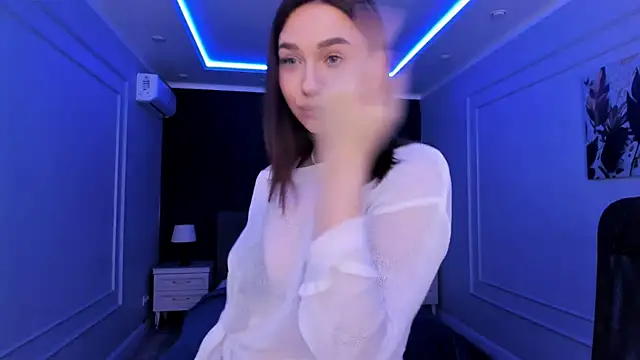 GracefulLook online show from 03/13/25, 03:54